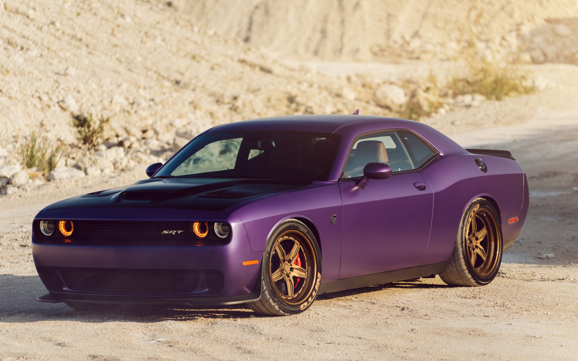 Dodge Challenger Purple Car - HD Wallpaper 