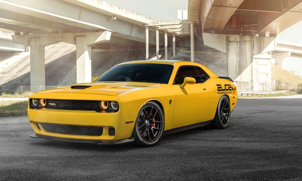Dodge Challenger Hellcat Yelloe Canvas - HD Wallpaper 