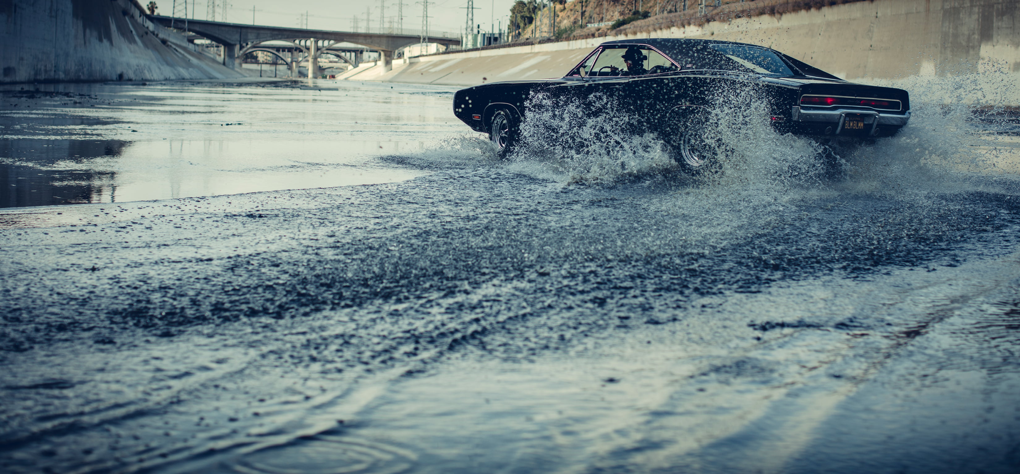 Car Drift On Water - HD Wallpaper 