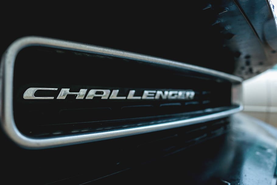 Black Dodge Challenger Vehicle, Cell Phone, Mobile - Dodge Challenger Logo - HD Wallpaper 