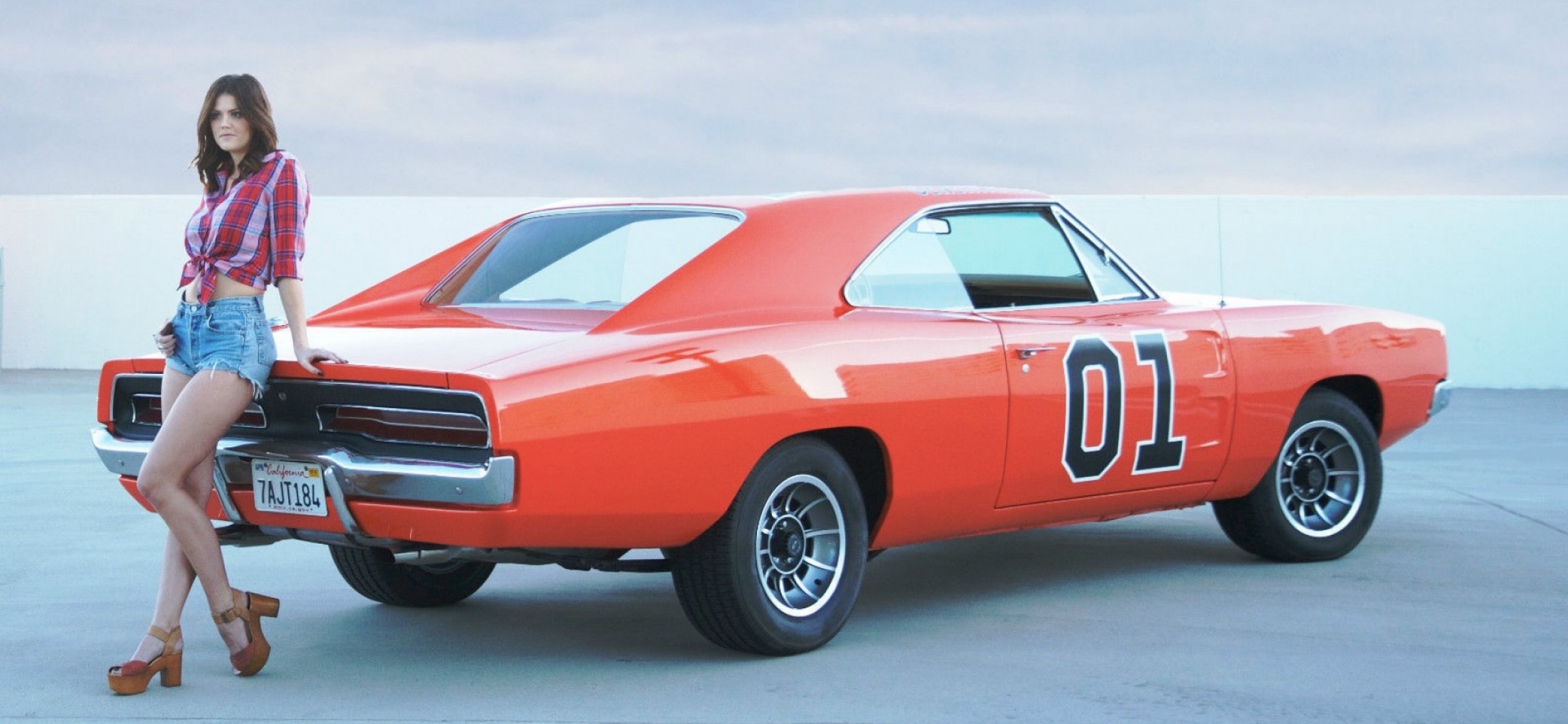 General Lee Daisy Duke - HD Wallpaper 