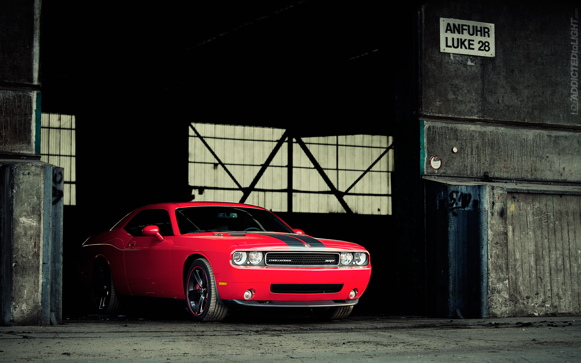 Dodge Challenger Srt8 Wallpaper Hd - Додж Челенджер Срт8 Зимой - HD Wallpaper 