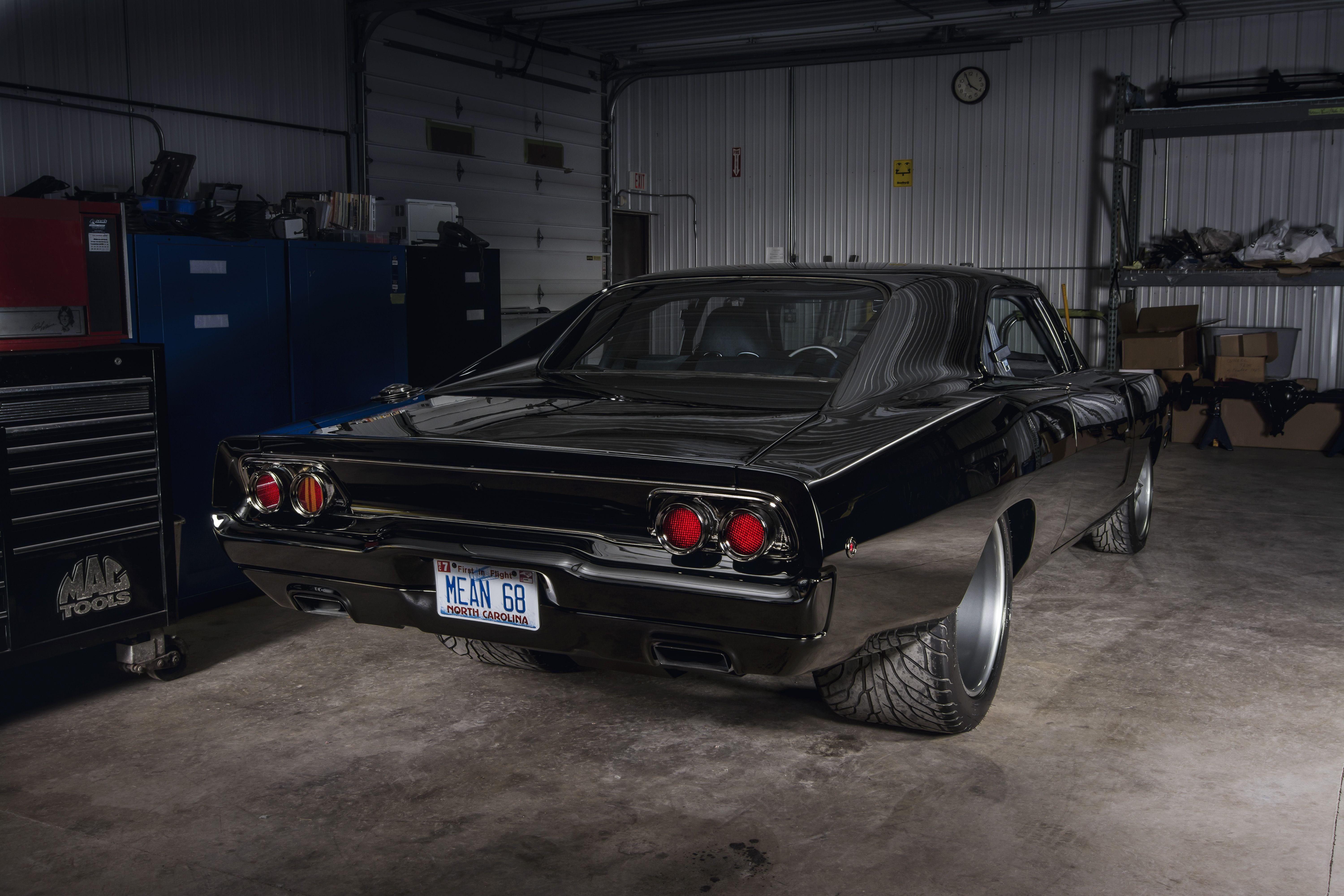 1968 Dodge Charger Rear - HD Wallpaper 