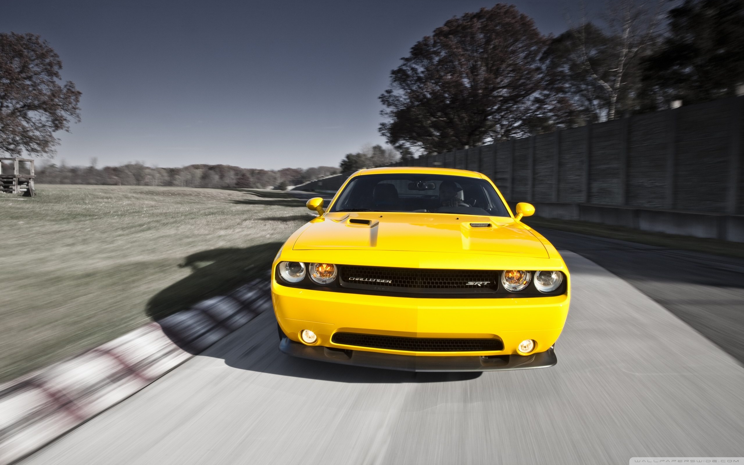 Dodge Challenger 2012 Srt Yellow Jacket - HD Wallpaper 