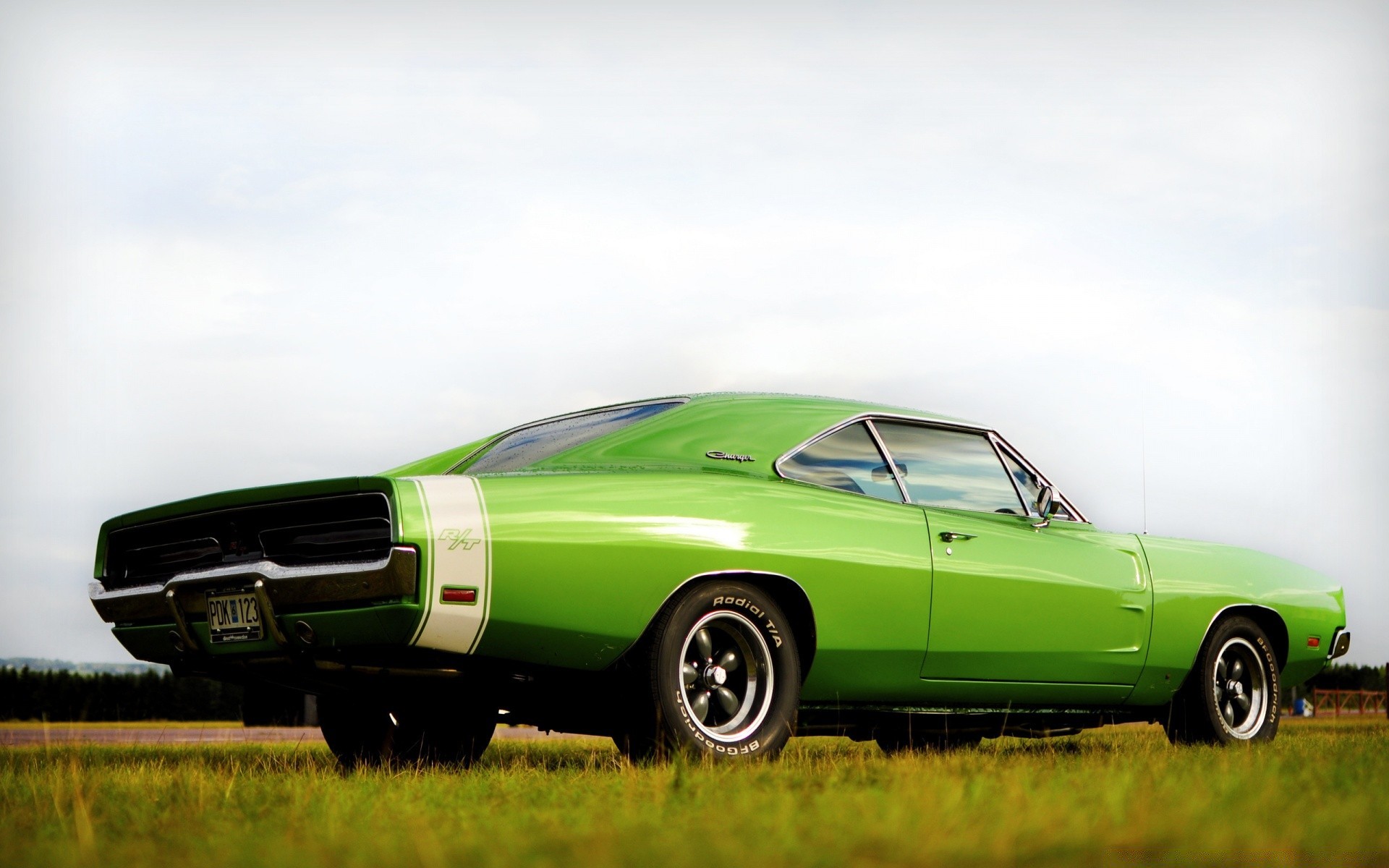 Retro Cars Car Vehicle Wheel Transportation System - 4k Dodge Charger Rt - HD Wallpaper 