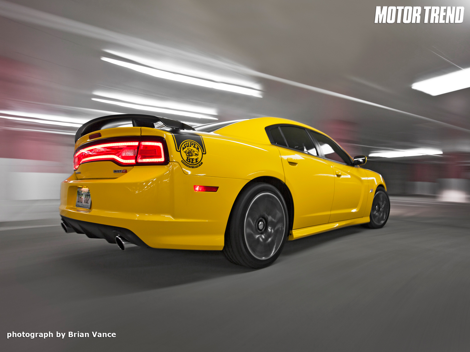 2014 Dodge Charger Srt8 Super Bee Wallpaper Duz7ygsx - 2014 Charger Super Bee - HD Wallpaper 