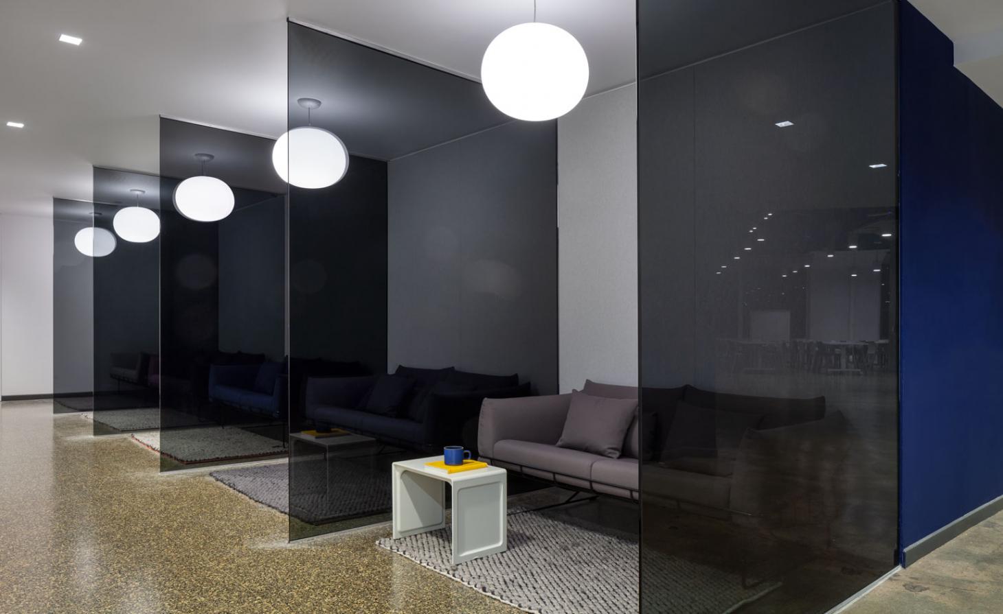 Seating Areas Inside Harry’s Nyc Office Space - Harrys Nyc Office - HD Wallpaper 