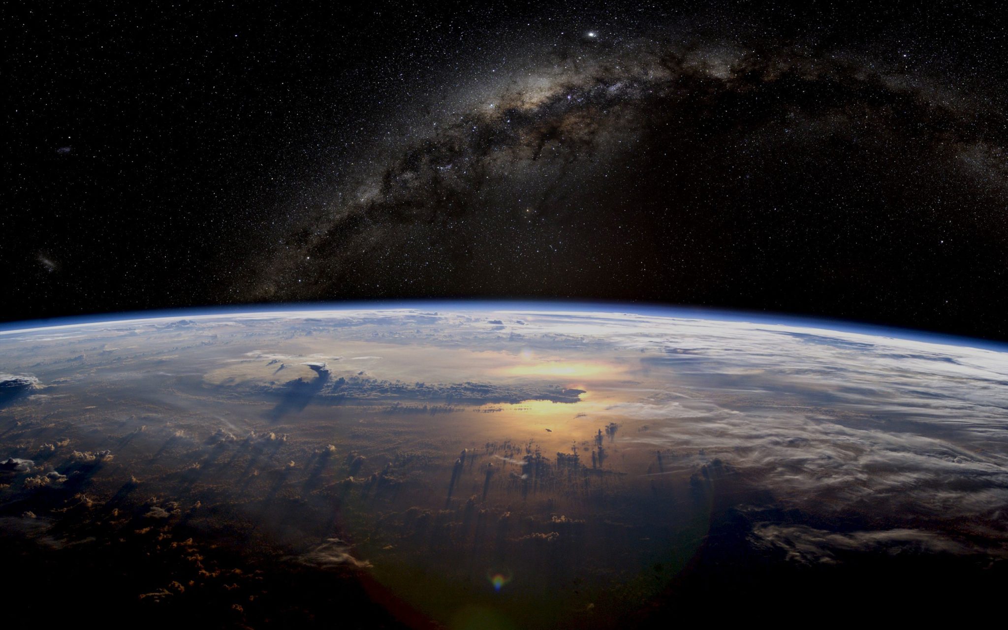 Arctic Circle From Space - HD Wallpaper 