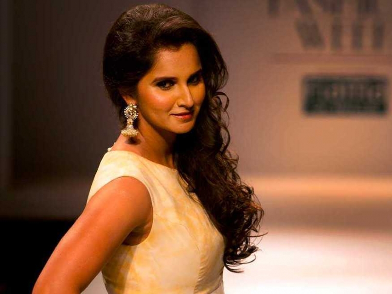 Sania Mirza Hot Images - Sania Mirza Look Hot - HD Wallpaper 