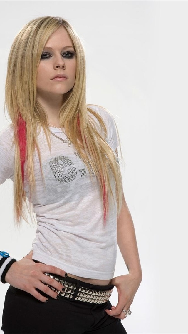 Iphone Wallpaper Avril Lavigne - Avril Lavigne Skater Boy - HD Wallpaper 