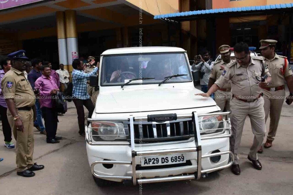 Isuzu Trooper - HD Wallpaper 