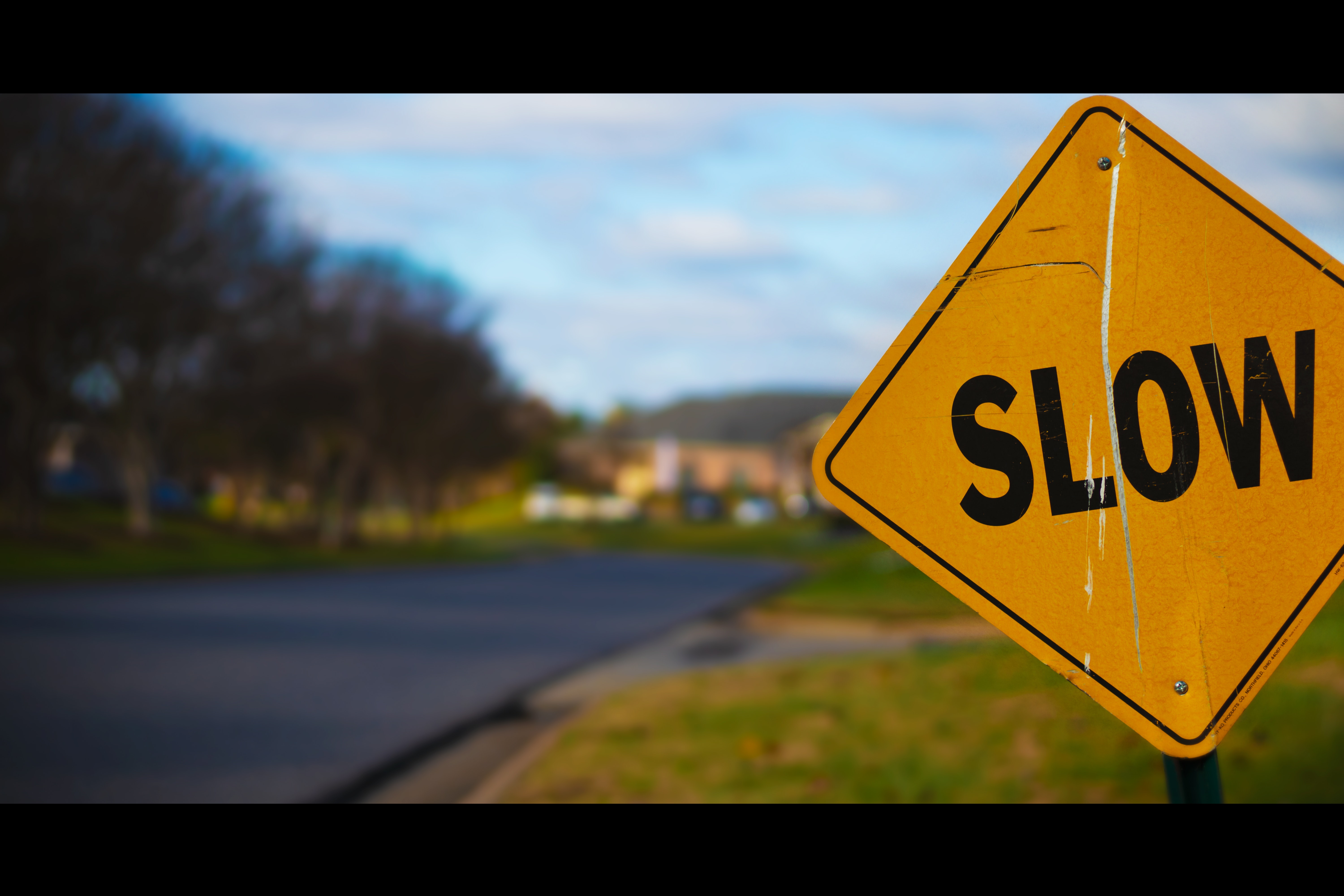 Traffic Sign - HD Wallpaper 