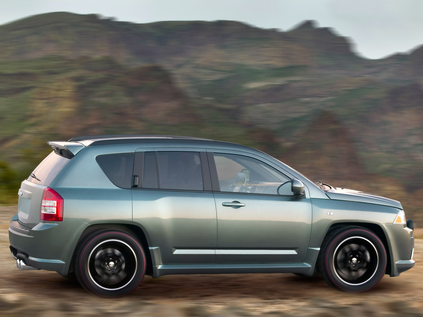 2005 Jeep Compass - HD Wallpaper 