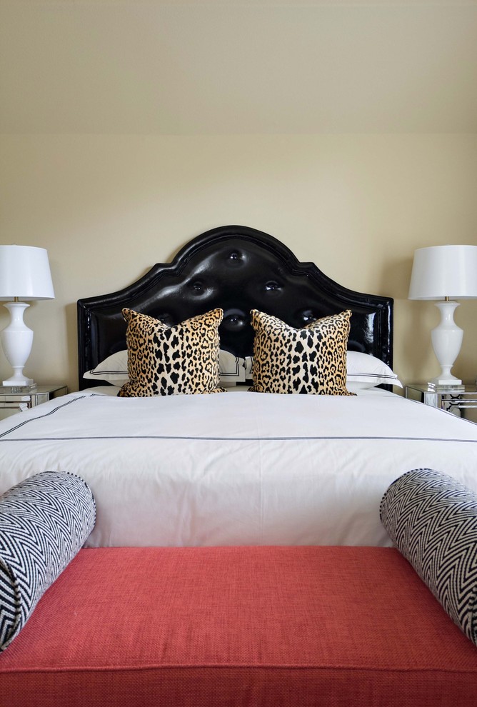 Splashy Cheetah Bedding In Bedroom Contemporary With - HD Wallpaper 