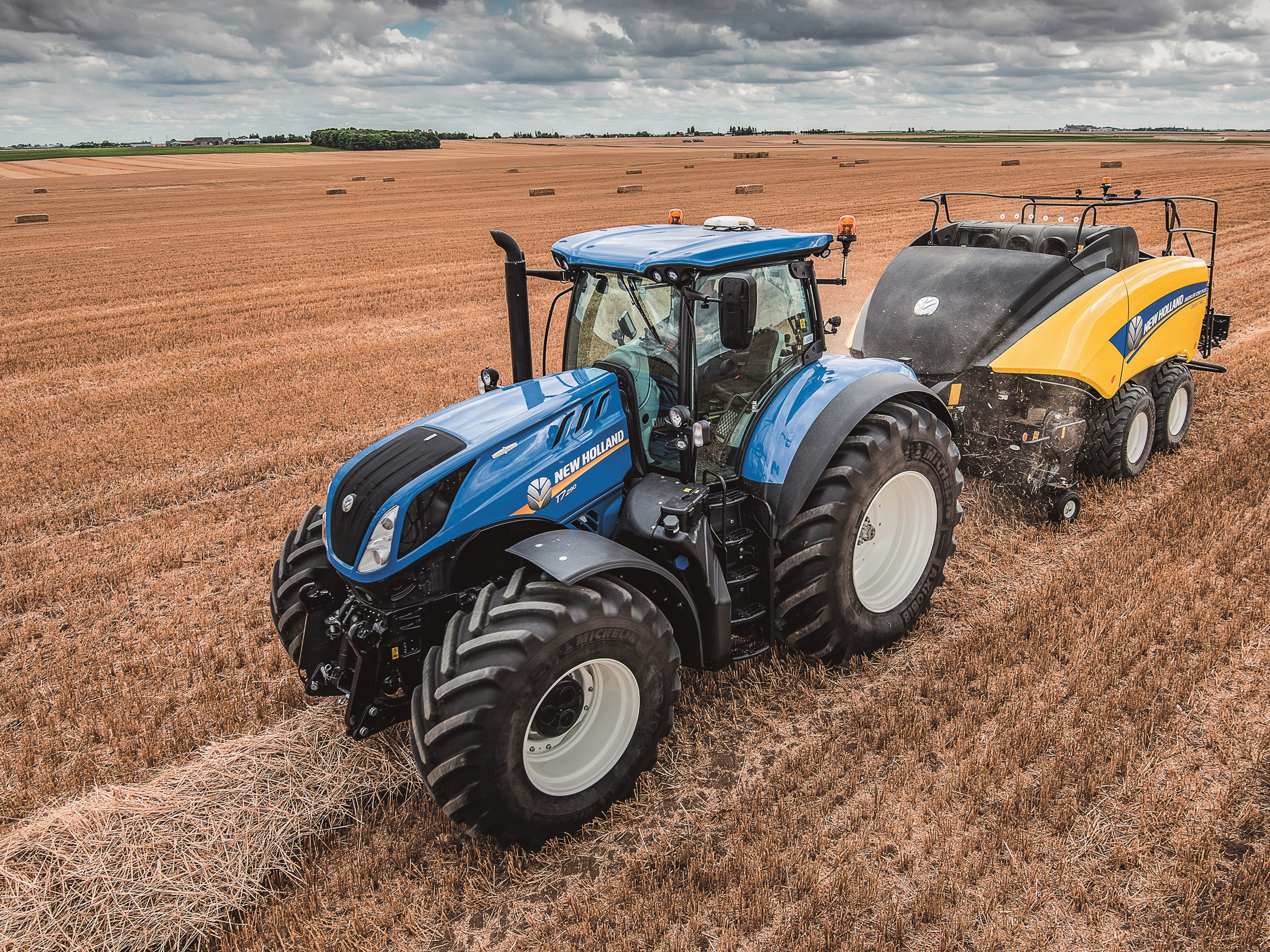 New Holland T7 Tractor - HD Wallpaper 