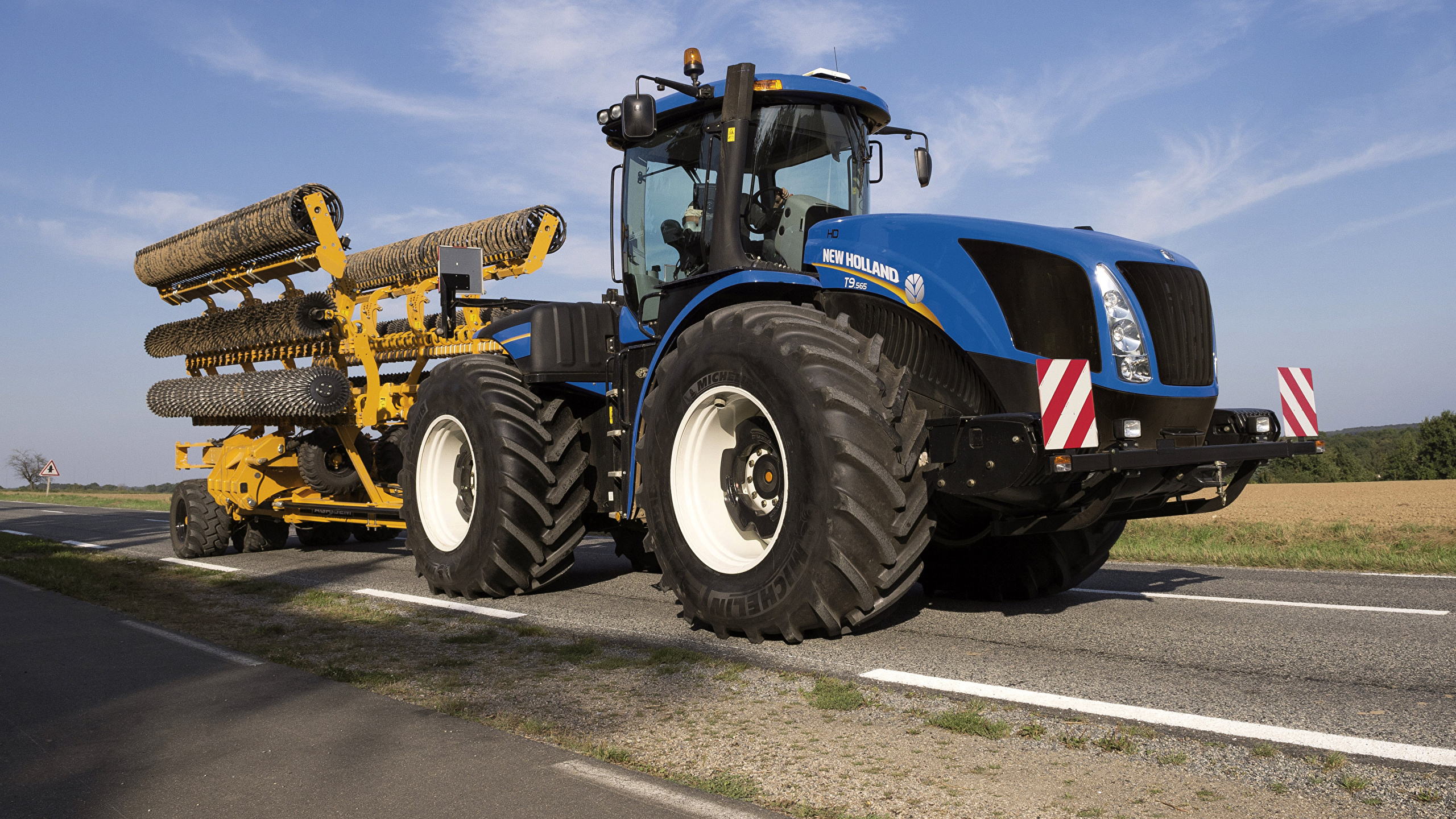 T9 New Holland Fr - HD Wallpaper 