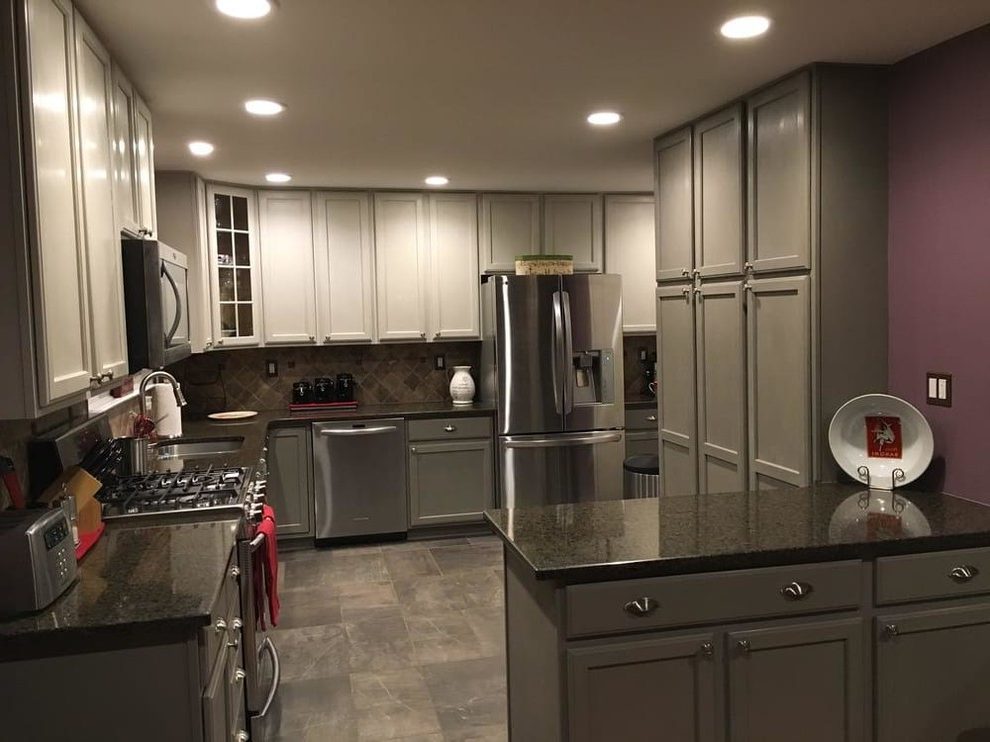 Marvelous Maroon Wallpaper In With Corner Cabinets - Kitchen - HD Wallpaper 