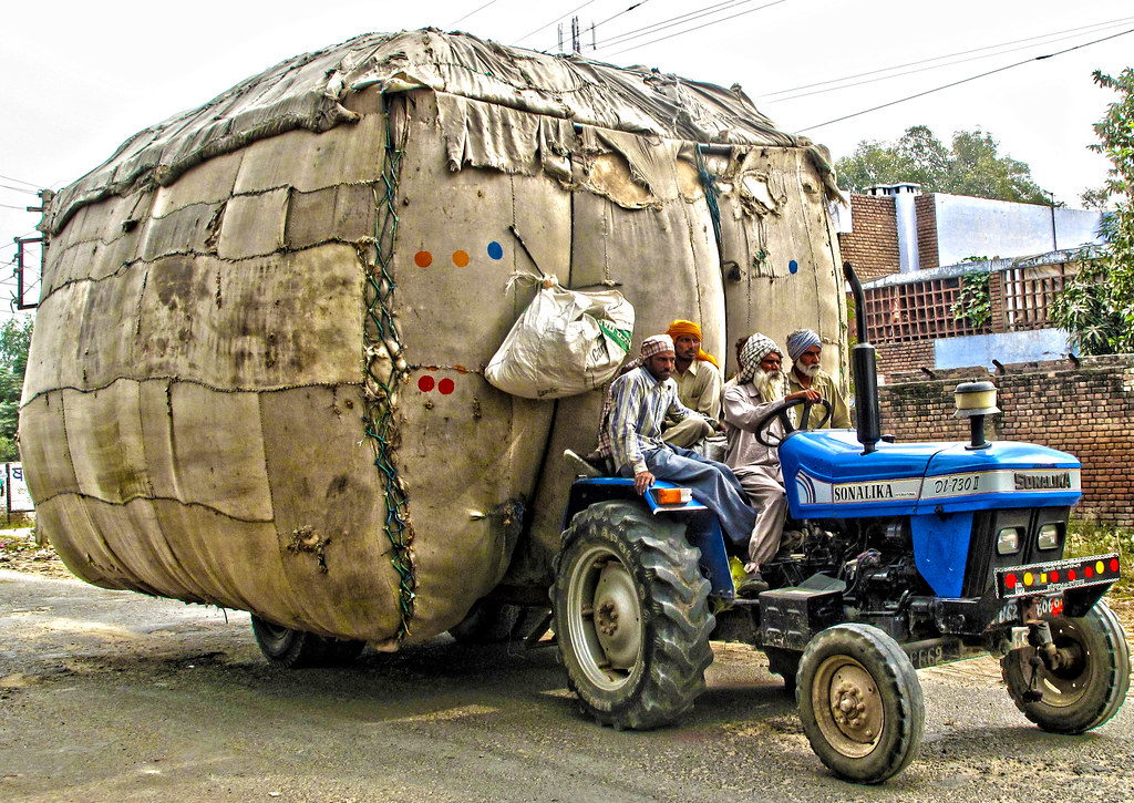 Tractor - HD Wallpaper 