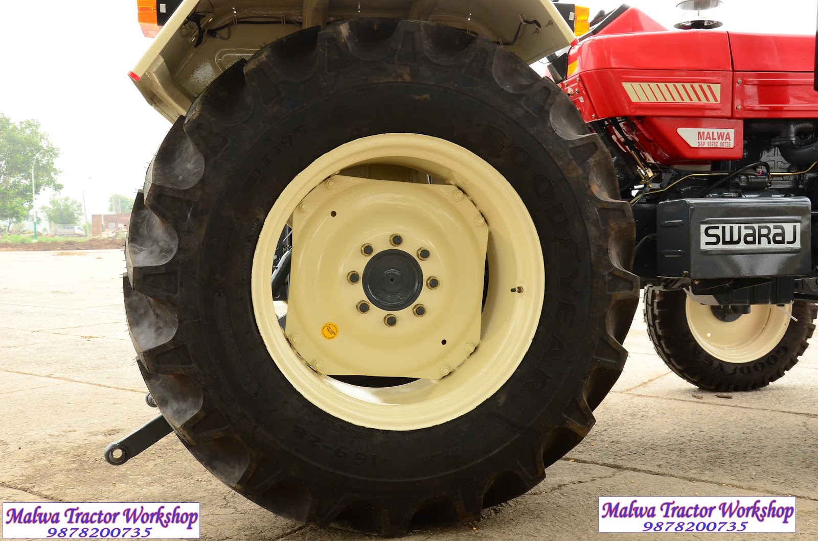 Tractor - HD Wallpaper 