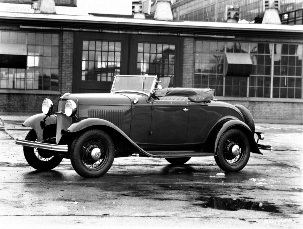 1934 Ford V8 Deluxe Roadster - HD Wallpaper 