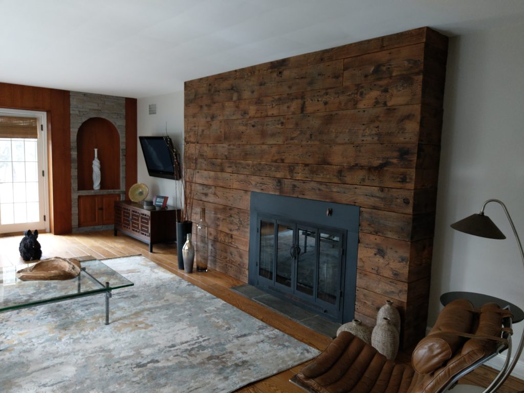 Reclaimed Wood Feature Wall - Wooden Feature Wall With Fireplace - HD Wallpaper 