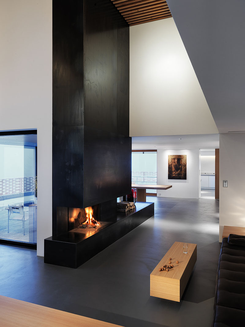 Fireplace Design Idea - Modern Steel Fireplace Surround - HD Wallpaper 