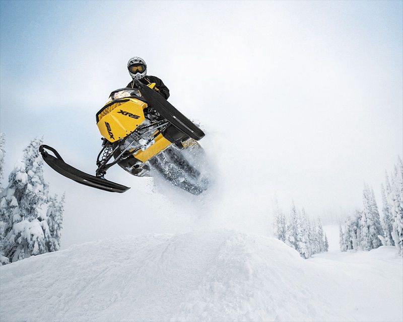 Snowmobile - HD Wallpaper 