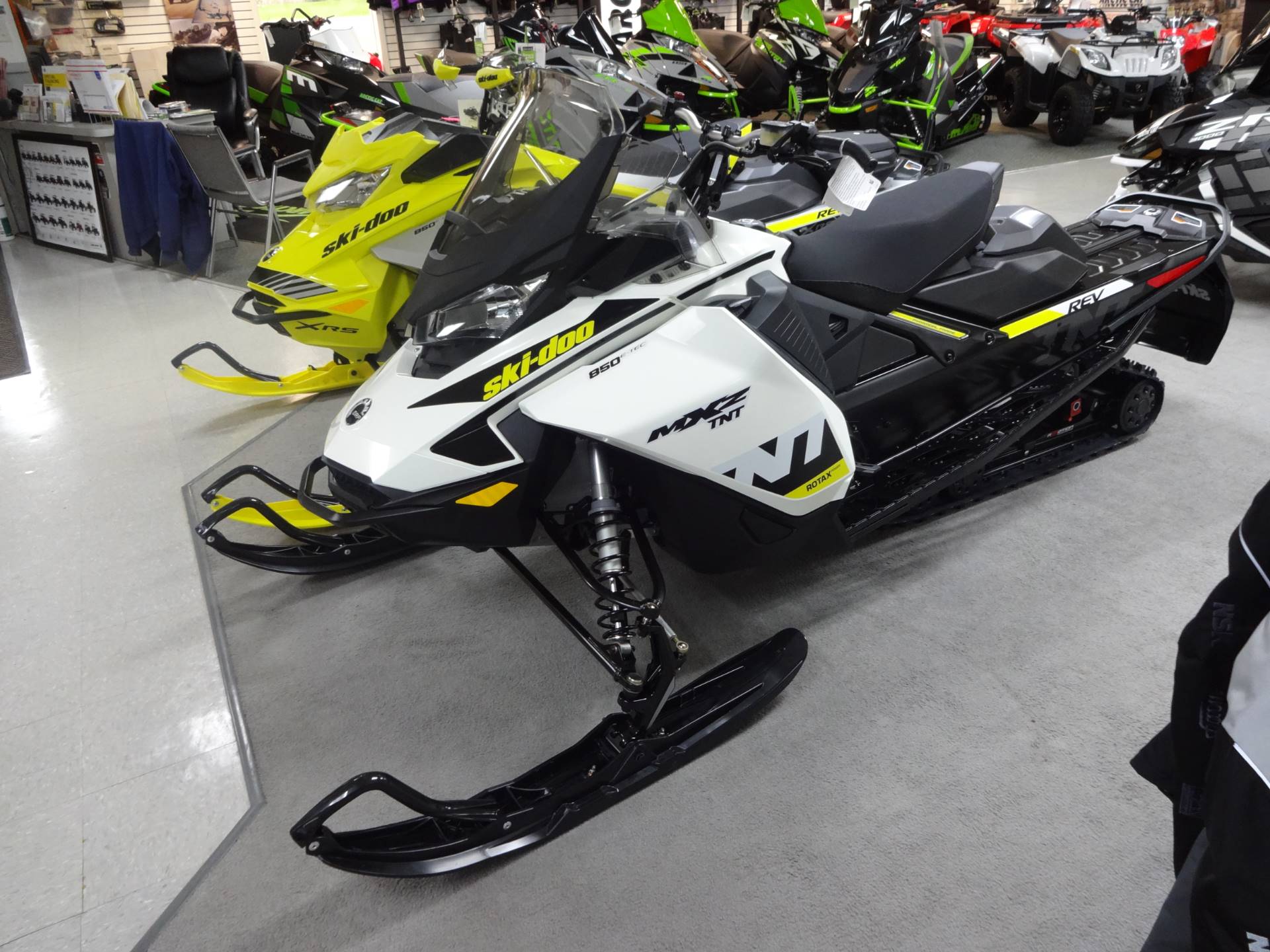 2019 Ski Doo Mxz Tnt - HD Wallpaper 