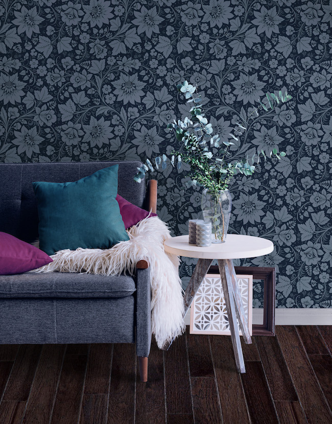 Studio Couch - HD Wallpaper 