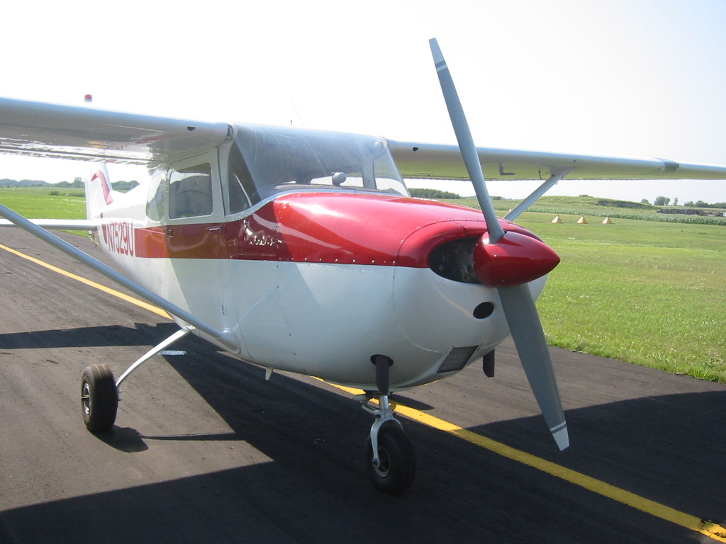 1962 Cessna 172 C Skyhawk - 1962 Cessna 172 Skyhawk - HD Wallpaper 