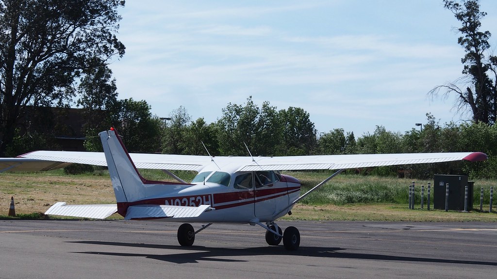 Monoplane - HD Wallpaper 