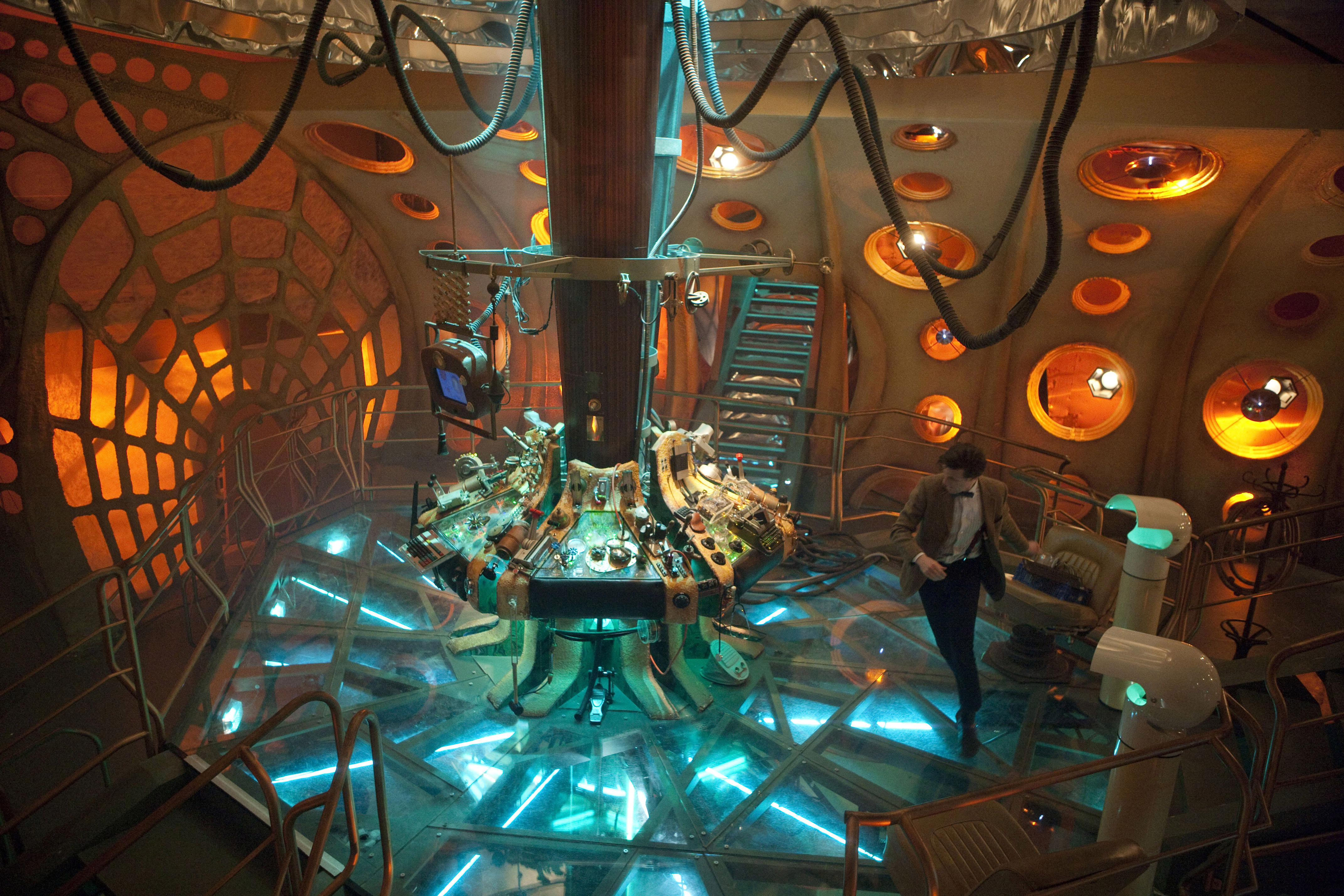 11th Doctor Tardis Control Room - HD Wallpaper 