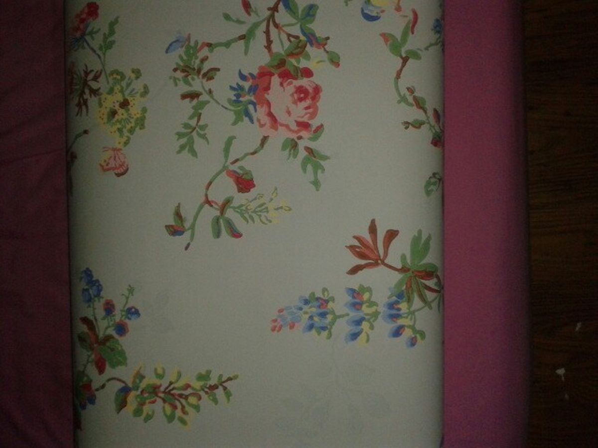 2 Rolls Of Beautiful Vintage Style Wallpaper, Same - Cath Kidston Birds And Roses - HD Wallpaper 