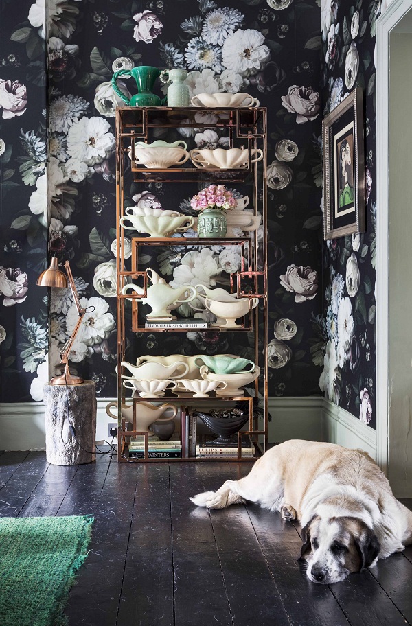 Ellie Cashman Dark Floral - HD Wallpaper 