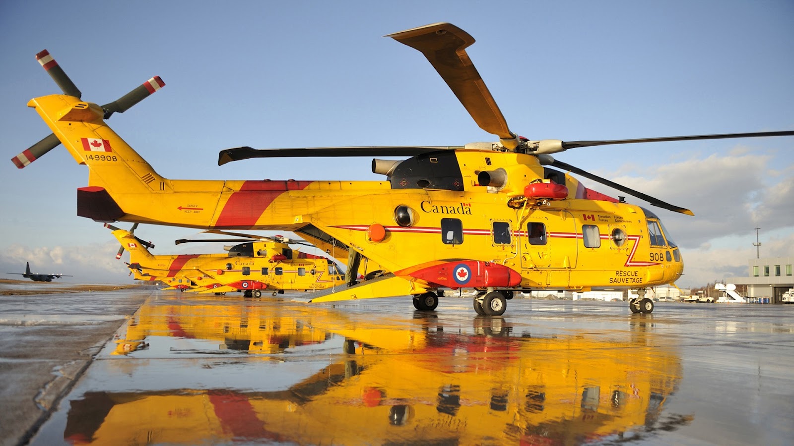 Helicopter Wallpaper - HD Wallpaper 