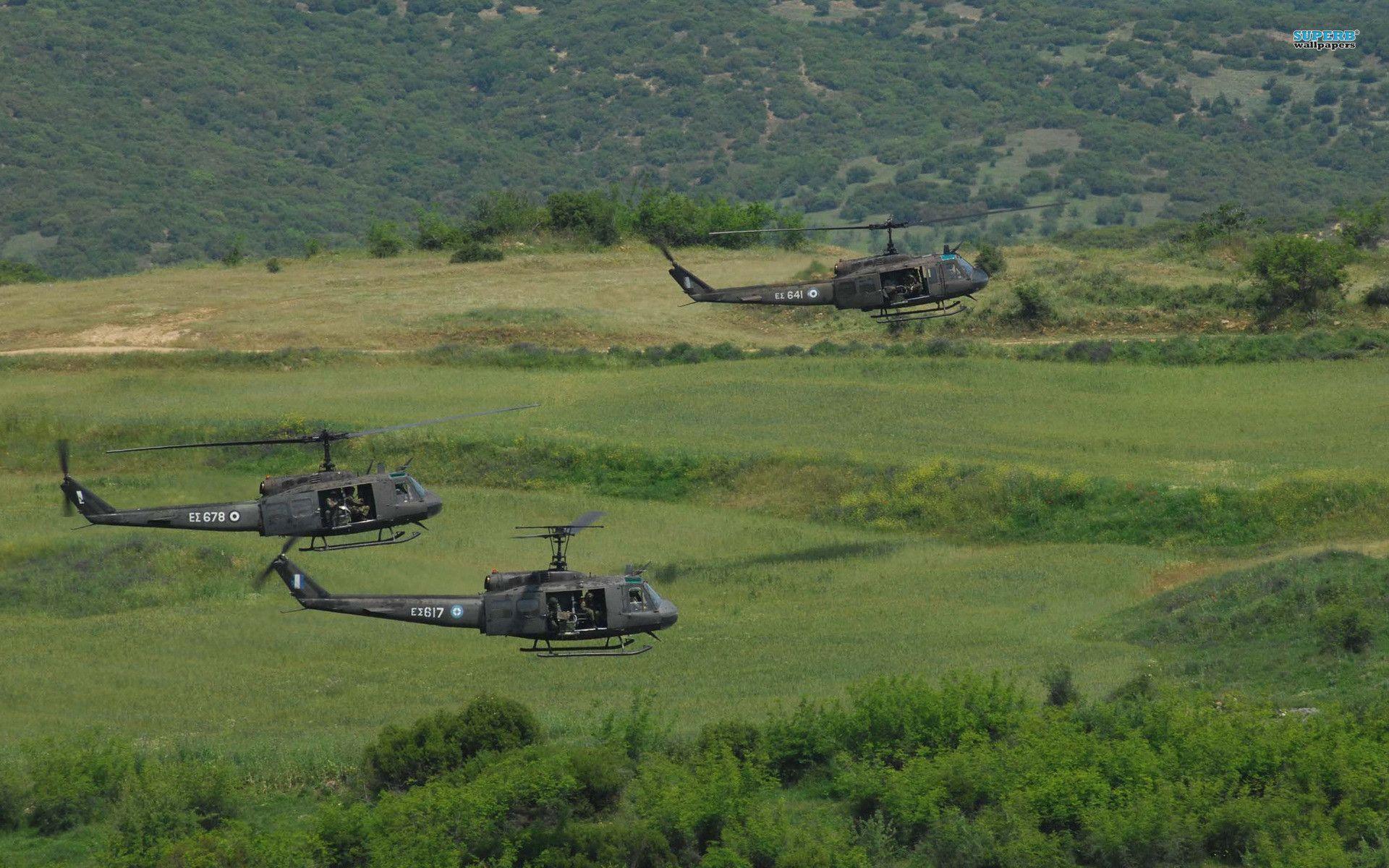 Uh 1 Huey - HD Wallpaper 