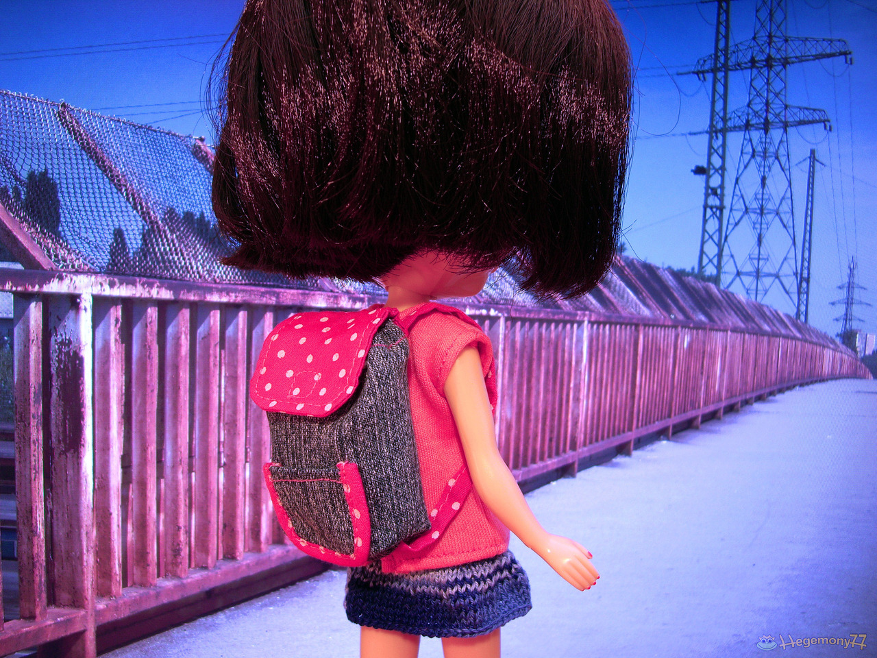 Blythe Back Pack To School Desktop Wallpaper Background - Girl - HD Wallpaper 