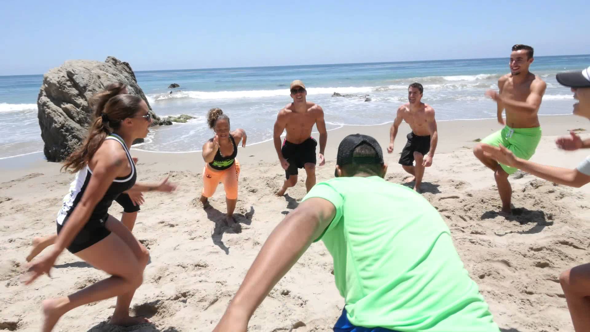Beach Group Workout - HD Wallpaper 
