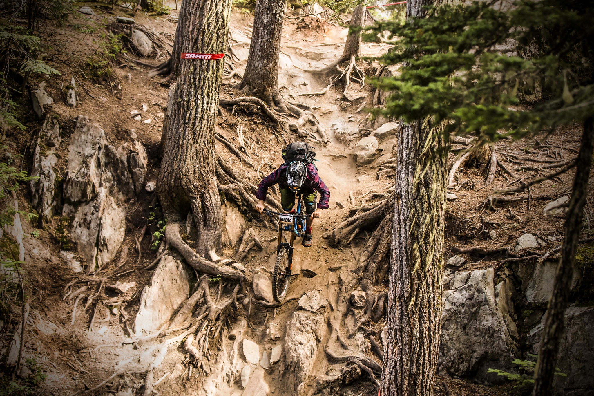 Downhill Mtb Wallpaper Hd - HD Wallpaper 