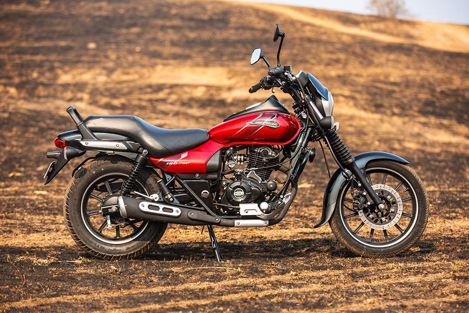 Right Side View Of Avenger Street - Bajaj Avenger 180 Vs Suzuki Intruder - HD Wallpaper 