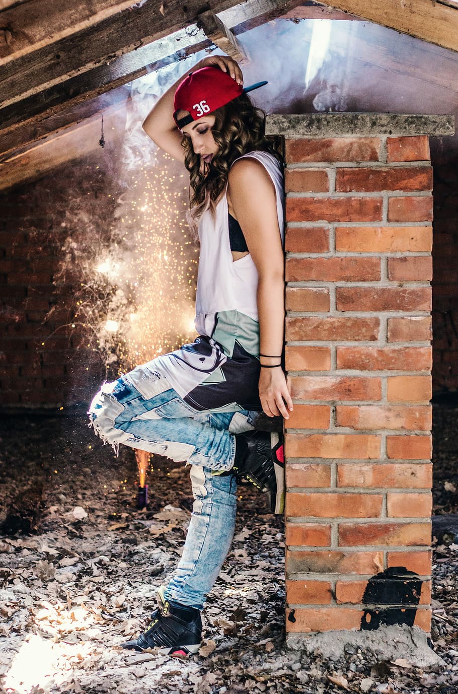 Pyro Girl, Woman Leaning On Wall, Brick, Brickwork, - Pyro Girl - HD Wallpaper 