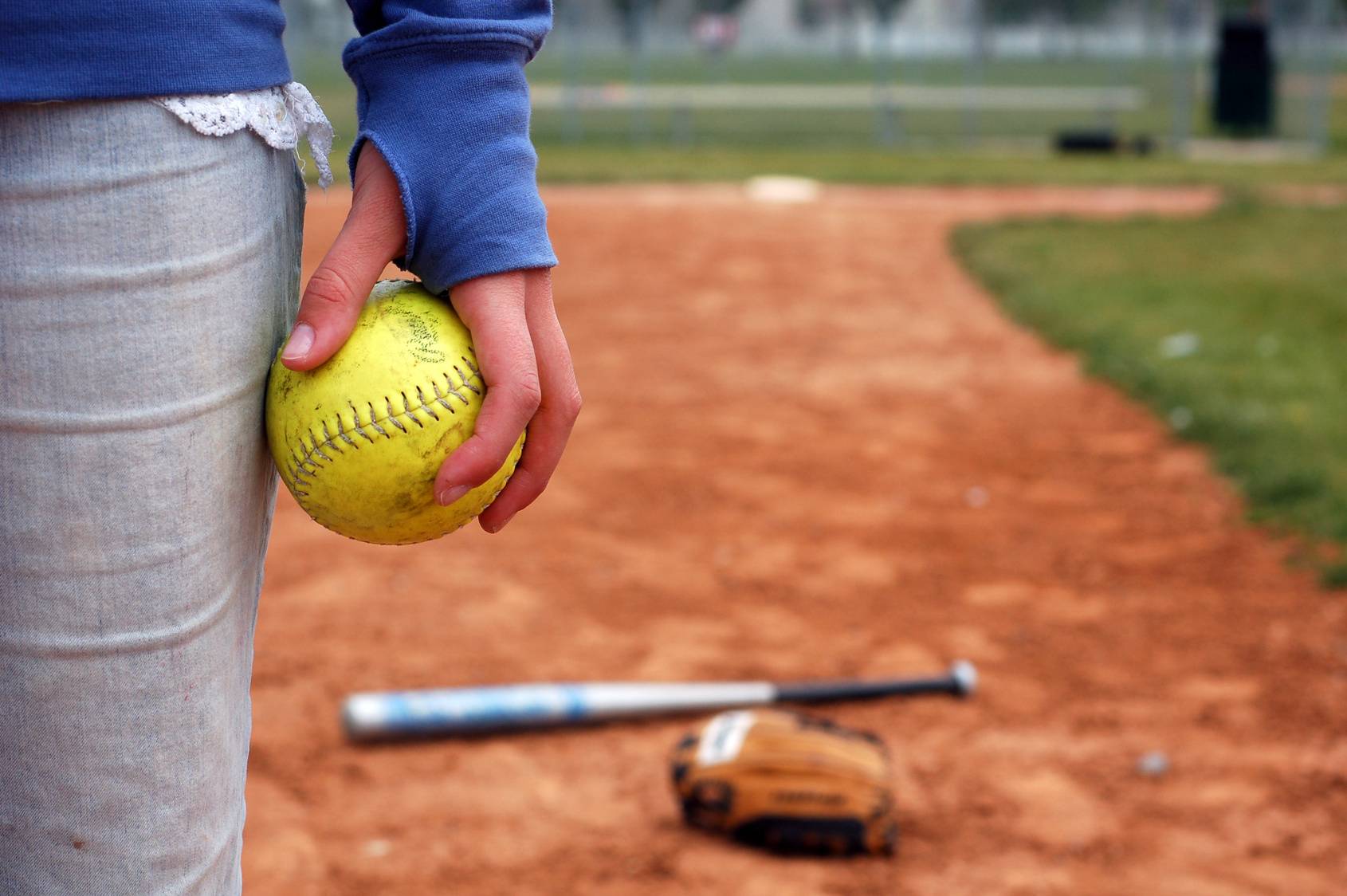 Softball Backgrounds - HD Wallpaper 