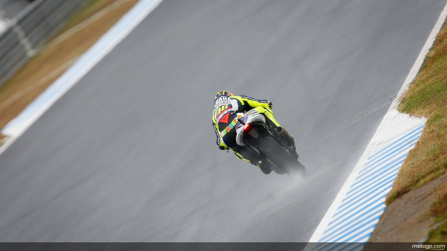 Valentino Rossi Mirando A Camara - HD Wallpaper 