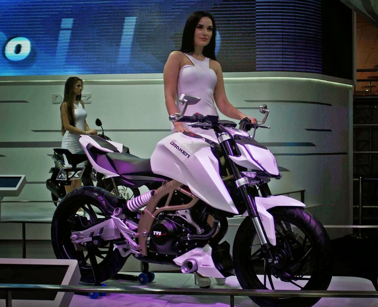 Image For Tvs Draken 2016 Bike With Hot Girls - Motorcycle - HD Wallpaper 