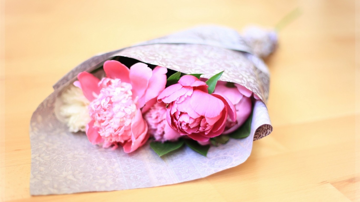 Peonies Flowers Bouquet-plants Desktop Wallpaper2013 - Peony - HD Wallpaper 