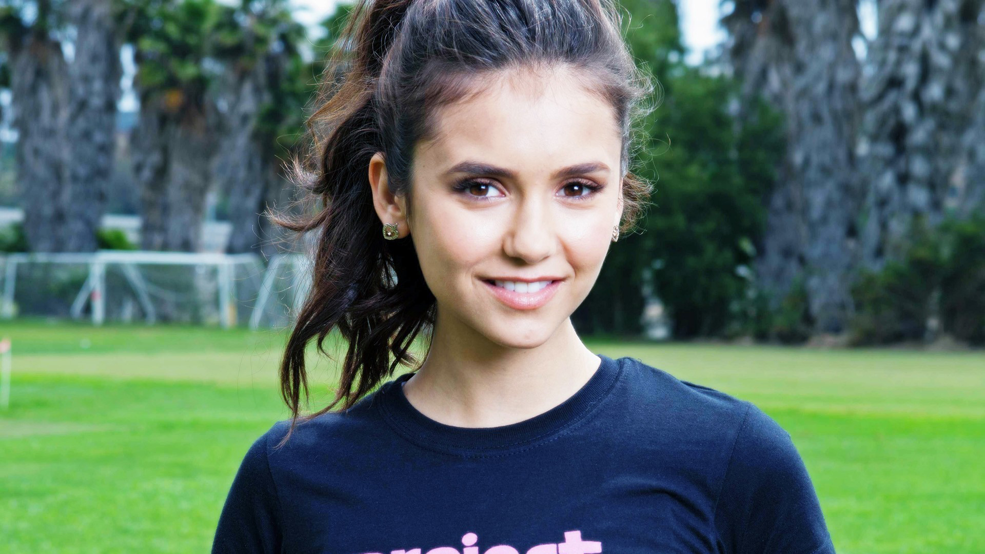 Nina Dobrev, T Shirt Full Hd Wallpaper - Nina Dobrev Pink Project - HD Wallpaper 