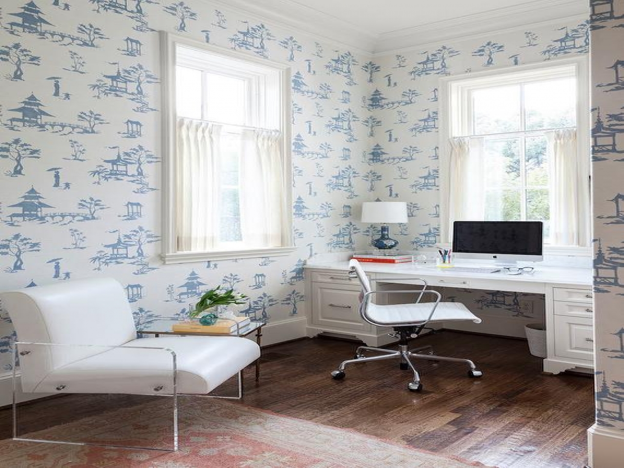 Pink Toile Office With Blue Wallpaper And Leather Lucite - Toile Wallpaper Room - HD Wallpaper 