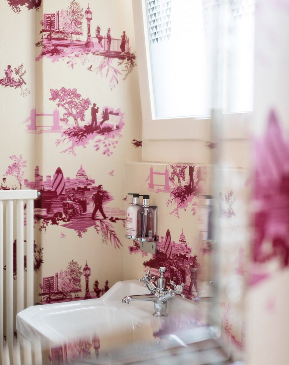 Window Covering - HD Wallpaper 