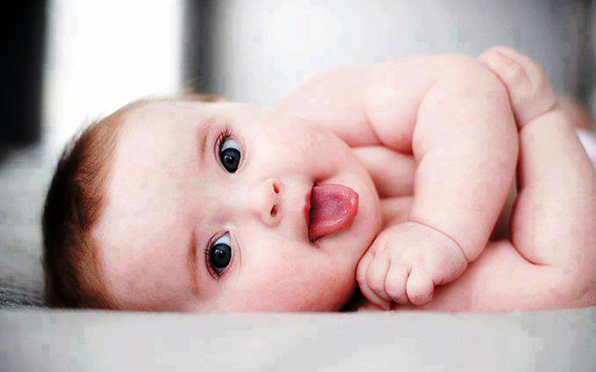 Cute Baby Wallpapers Hd - Beautiful Wallpaper Baby - HD Wallpaper 