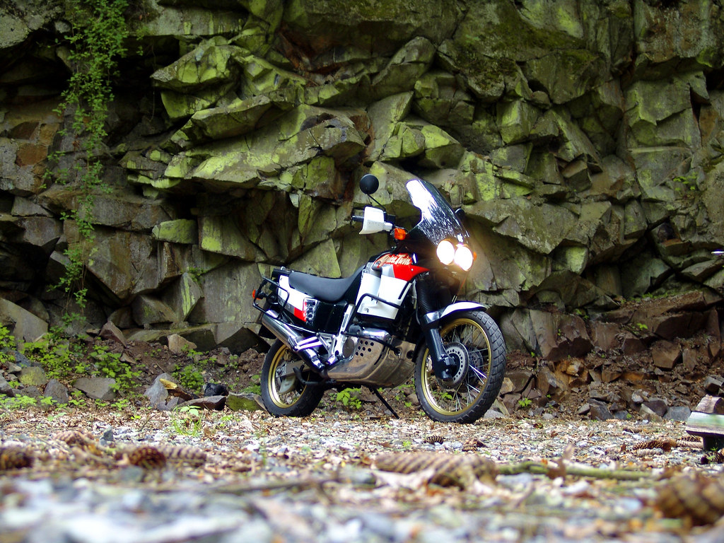 Honda Africa Twin Rd 04 - HD Wallpaper 